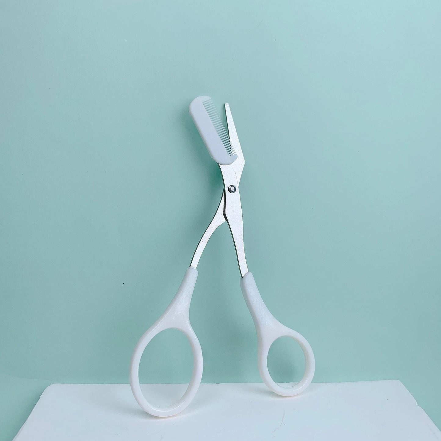 Precision Eyebrow Trimming Scissors with Built-In Comb